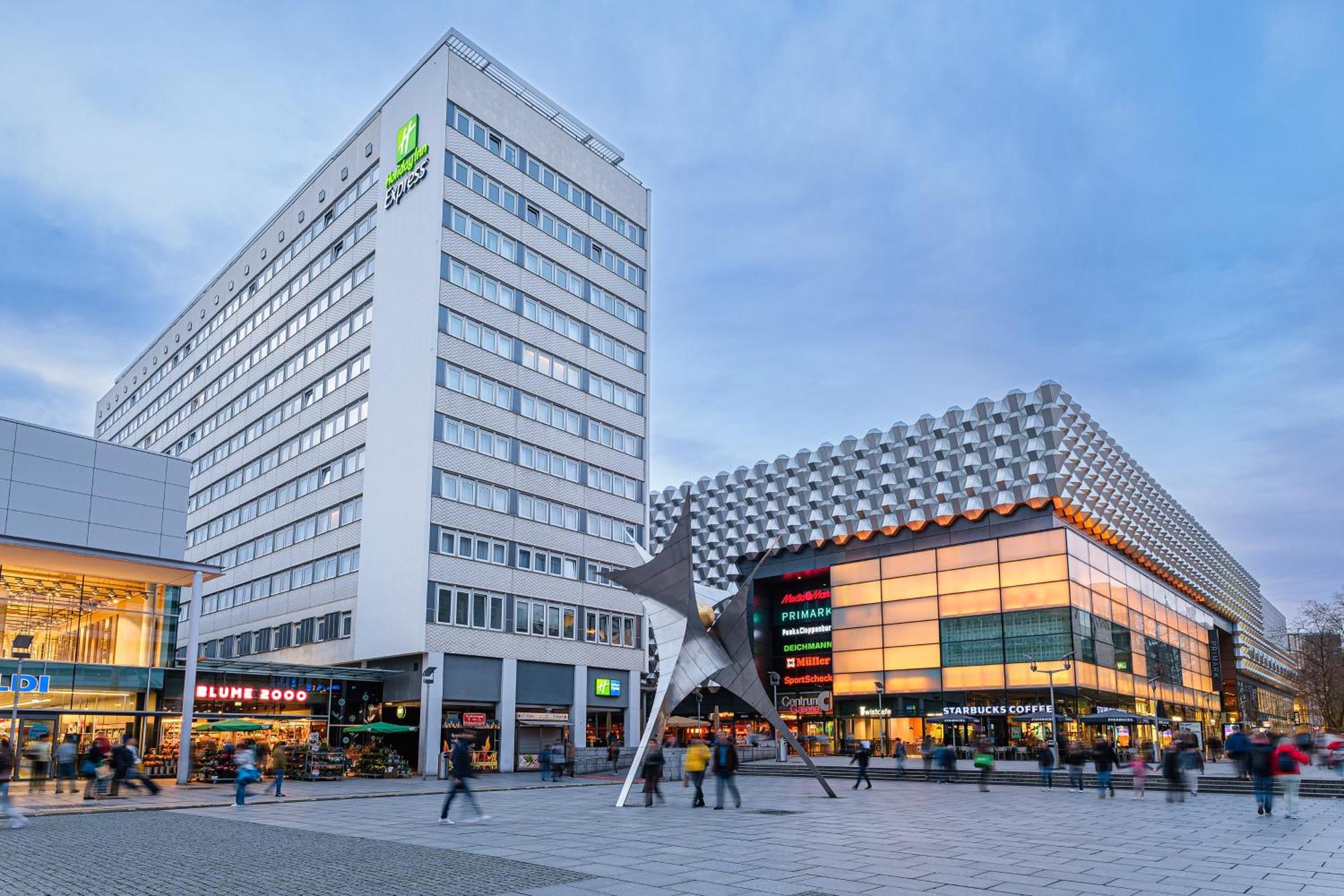 Holiday Inn Express Dresden Zentrum By Ihg Exterior photo