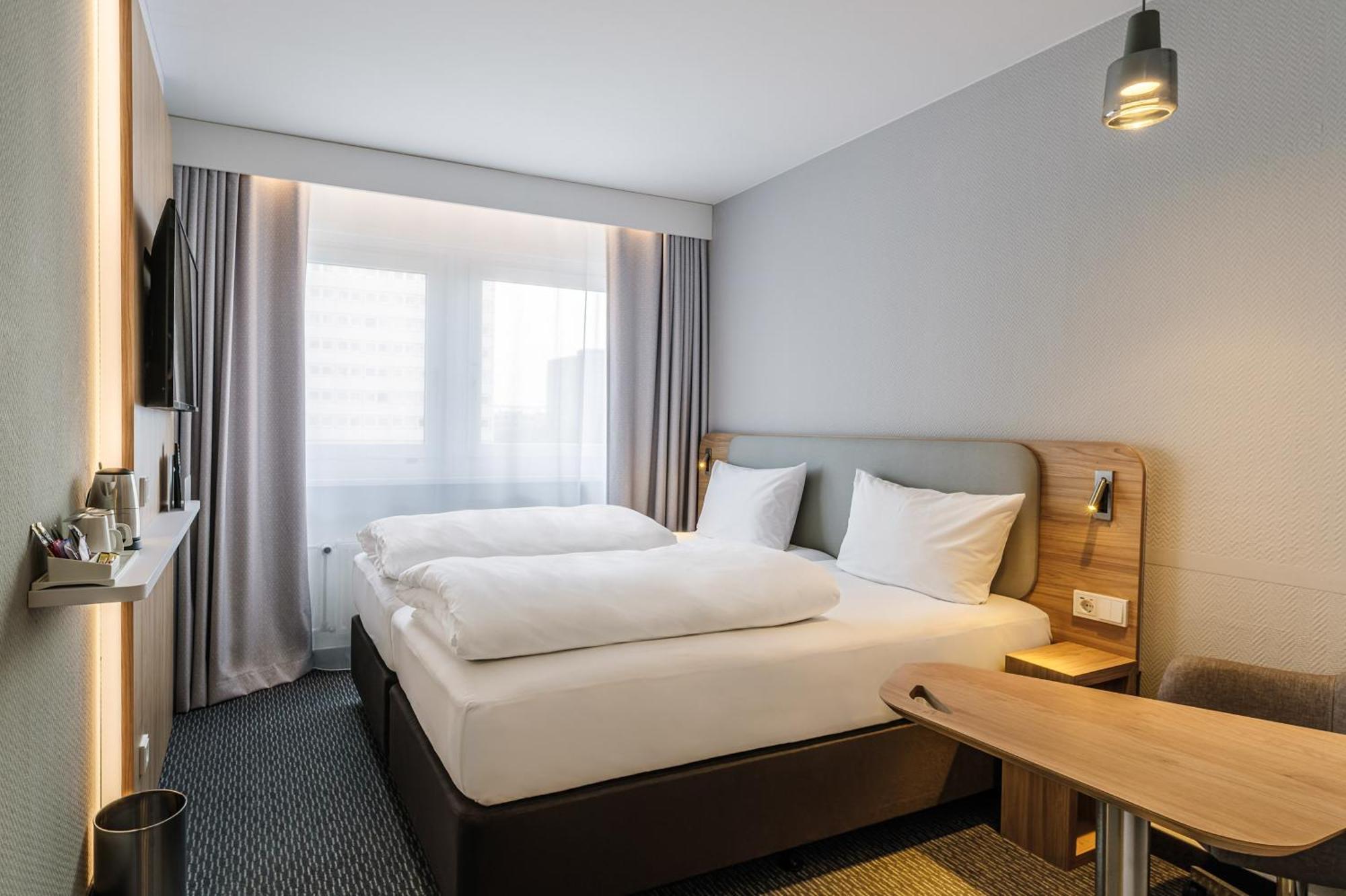 Holiday Inn Express Dresden Zentrum By Ihg Exterior photo