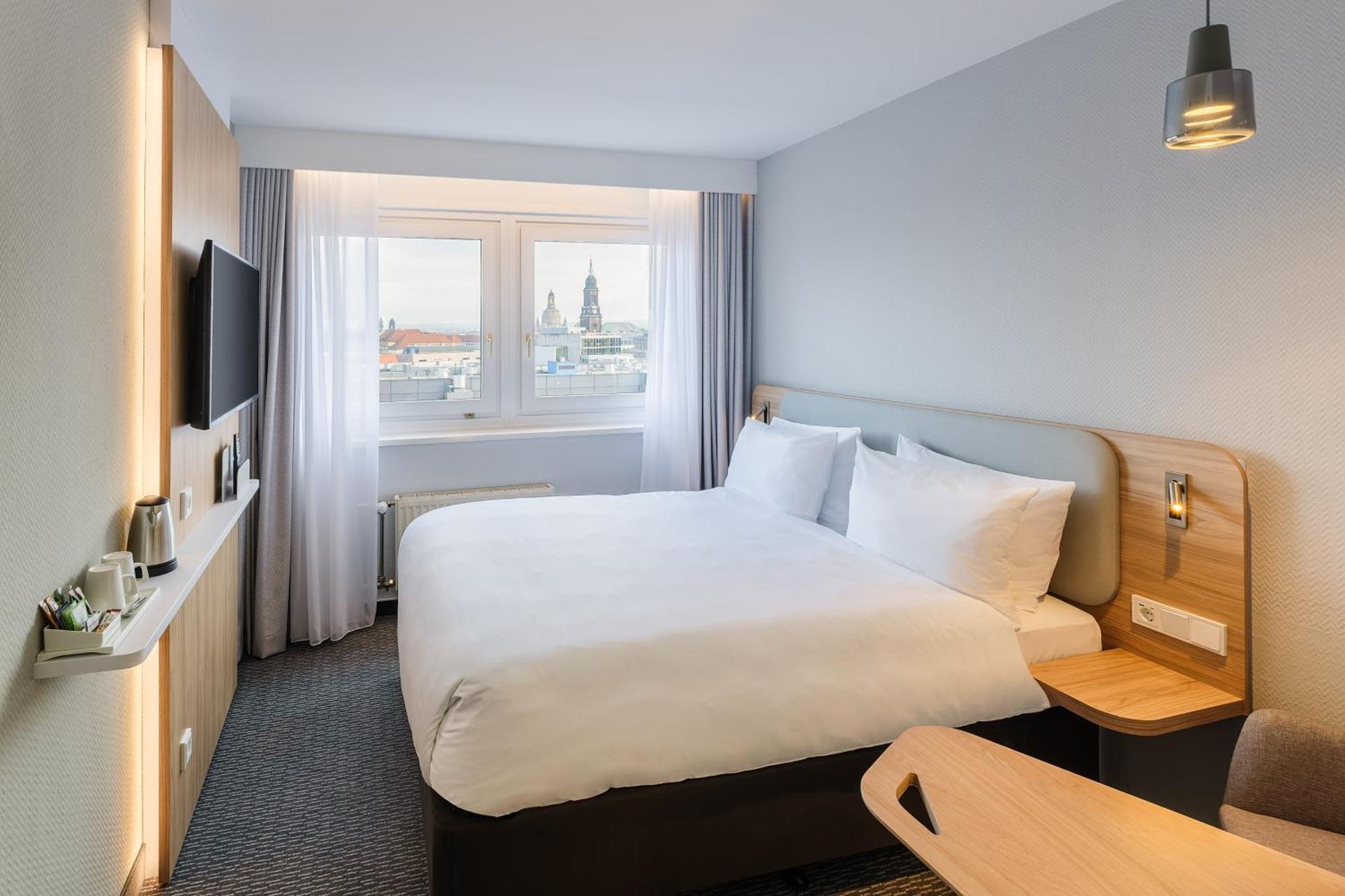 Holiday Inn Express Dresden Zentrum By Ihg Exterior photo